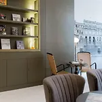 1er Etage Opéra Hotel 3*
